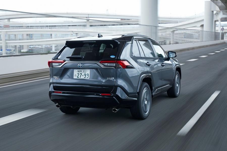  Toyota RAV4 PHV 2020 года  (JP) (фото 5 из 19)